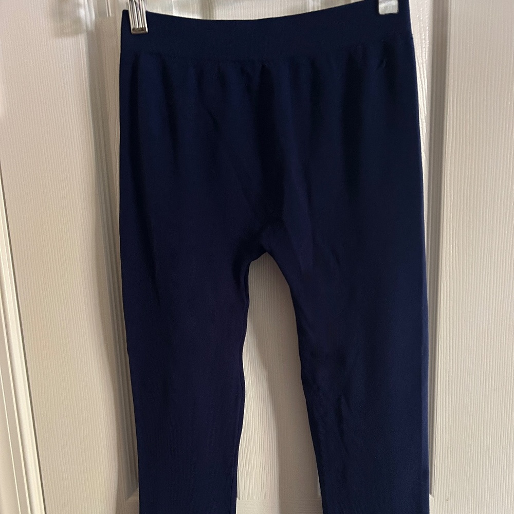 Tees By Tina Navy Knit Capri Leggins